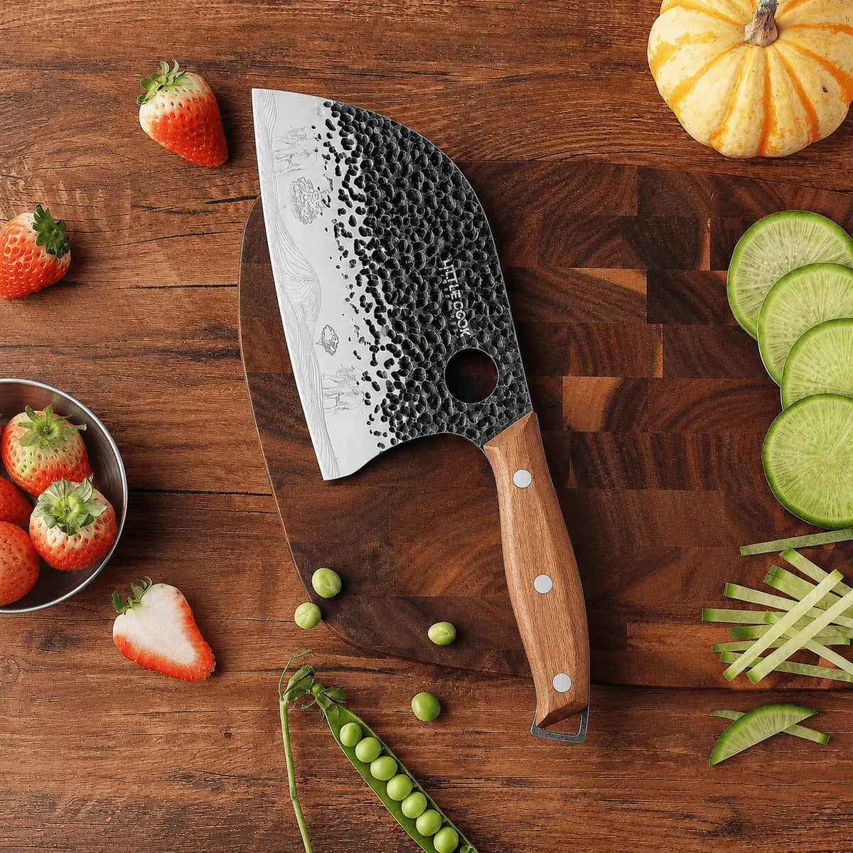 Original Viking knife set... The set that no home is without, and no "azba" is complete without! ⚔️🇦🇪
